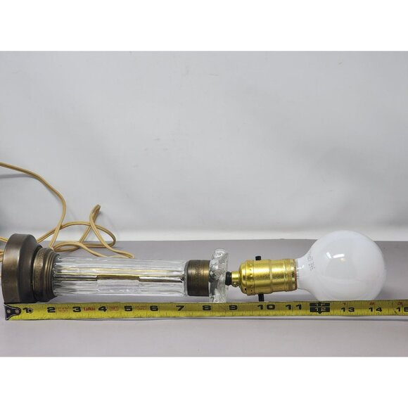 Vintage Working Leviton Glass Brass Table Lamp Ribbed Column Design Base - Picture 12 of 12